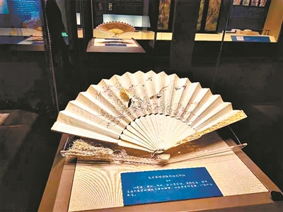 “色丝绣艳——广州博物馆藏花鸟织绣展”2月24日亮相